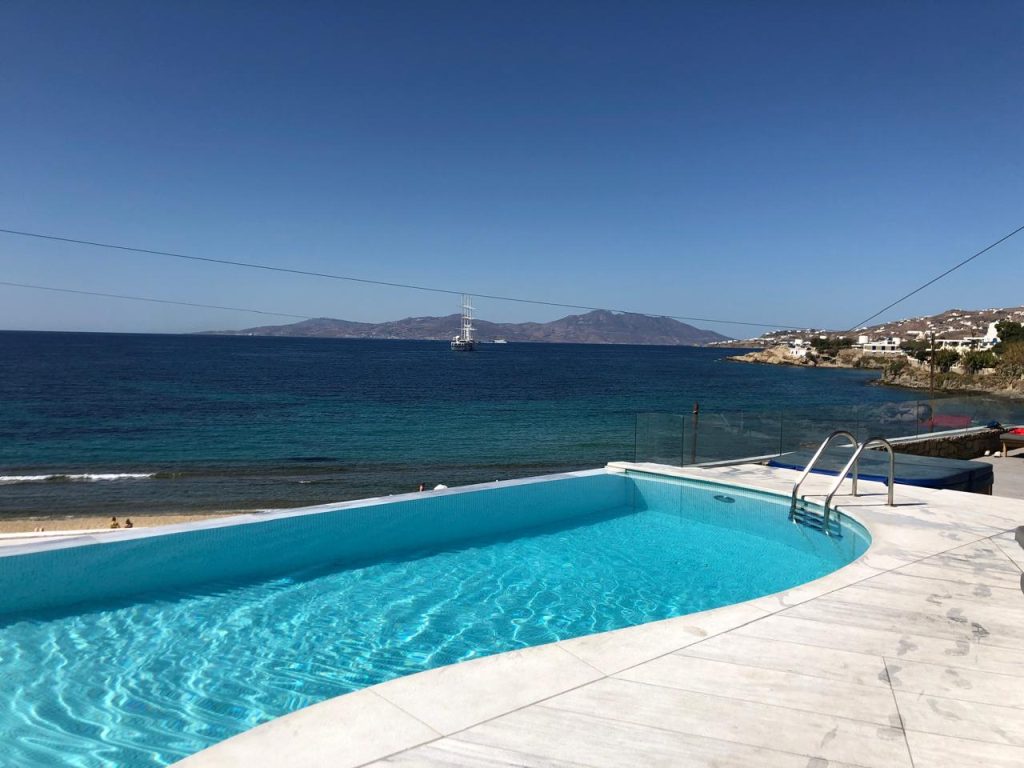 ef64e8dc-7ca8-4869-a902-e36f7c400cf3